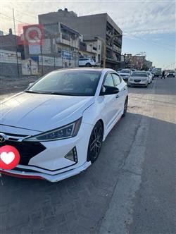 هیوندای ئەلەنترا